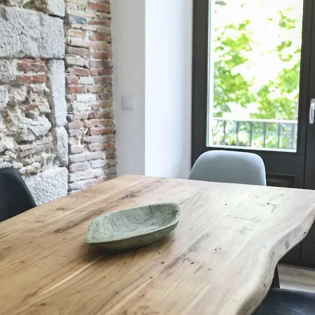 Apartment Bravissimo Rambla Eiffel Bridge 2