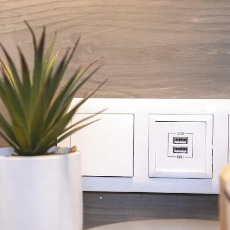 Apartment Bravissimo Rambla Eiffel Bridge 2