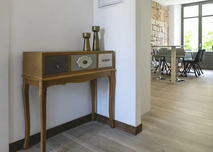 Bravissimo Rambla Eiffel Bridge 2 *