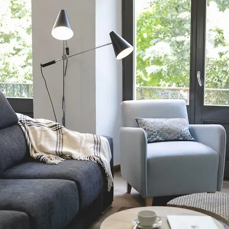 Bravissimo Rambla Eiffel Bridge 2 Apartamento *