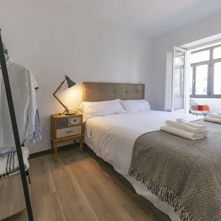 Bravissimo Rambla Eiffel Bridge 2 Appartement