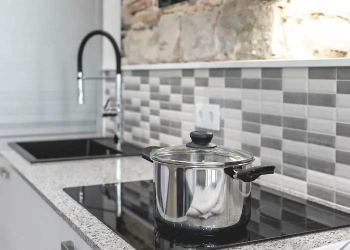 Bravissimo Rambla Eiffel Bridge 2 *