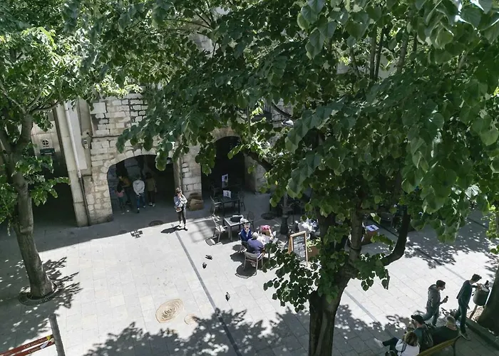 Апартаменты Bravissimo Rambla Eiffel Bridge 2 Жирона